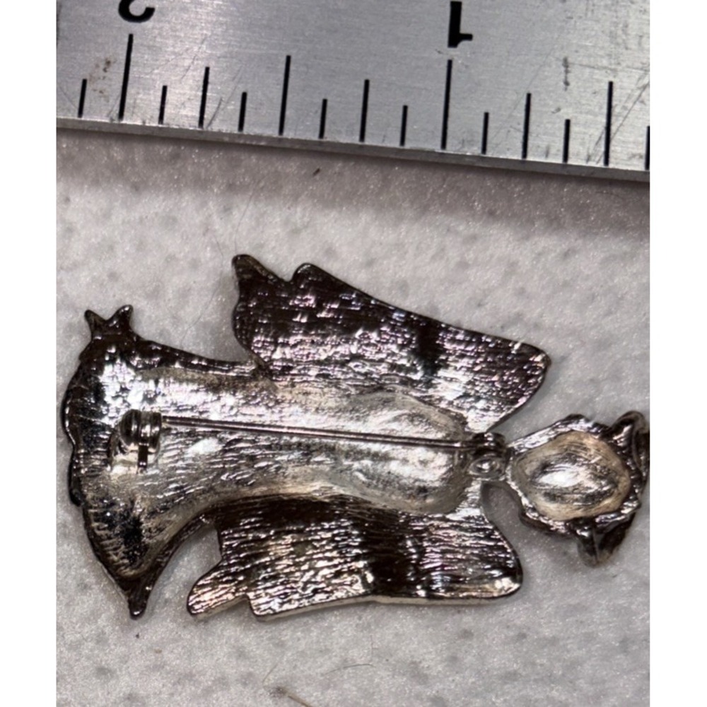 Angel Broach - Picture 4 of 4